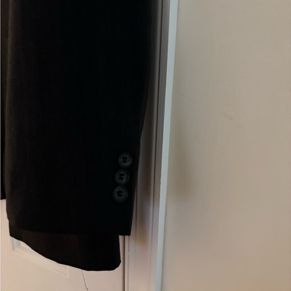 46L Brookleigh men’s dark gray with a thin pinstriped suit - Picture 6 of 6